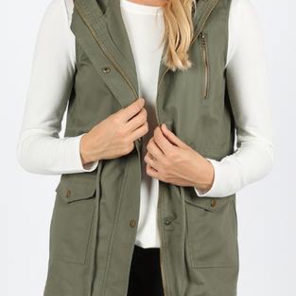 Army green vest-NEW!